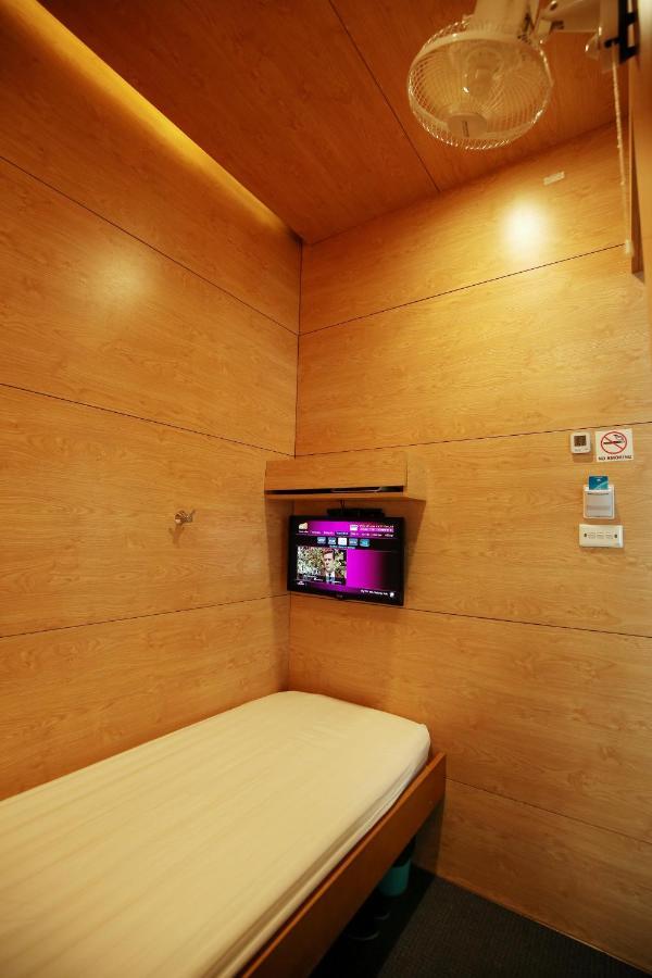 Vatc Sleep Pod Terminal 2 Hotel Noi Bai Exterior foto